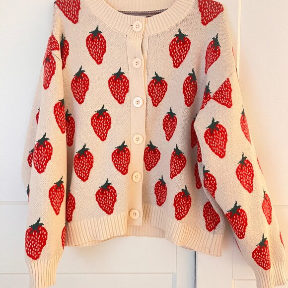 Smash + Tess / Fallon Farinacci Strawberry Sweater M/L - Picture 5 of 8